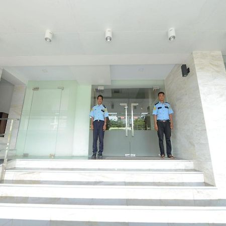 Hotel Lexus Yangon Dış mekan fotoğraf