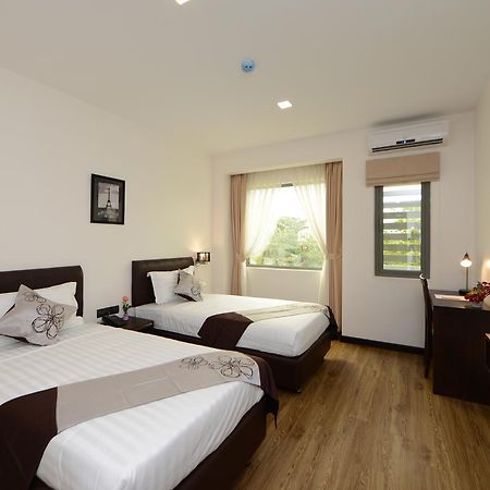 Hotel Lexus Yangon Dış mekan fotoğraf