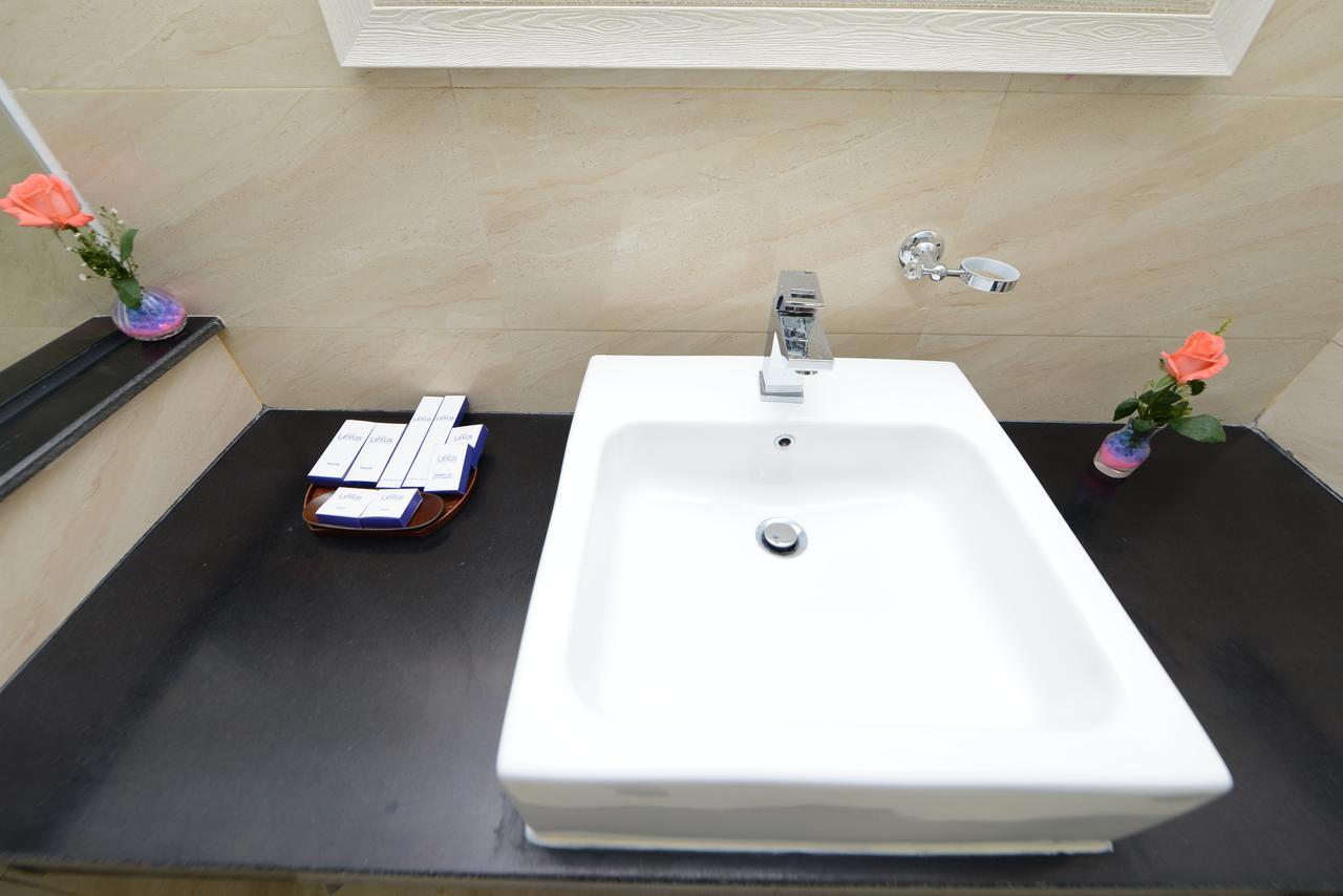 Hotel Lexus Yangon Dış mekan fotoğraf