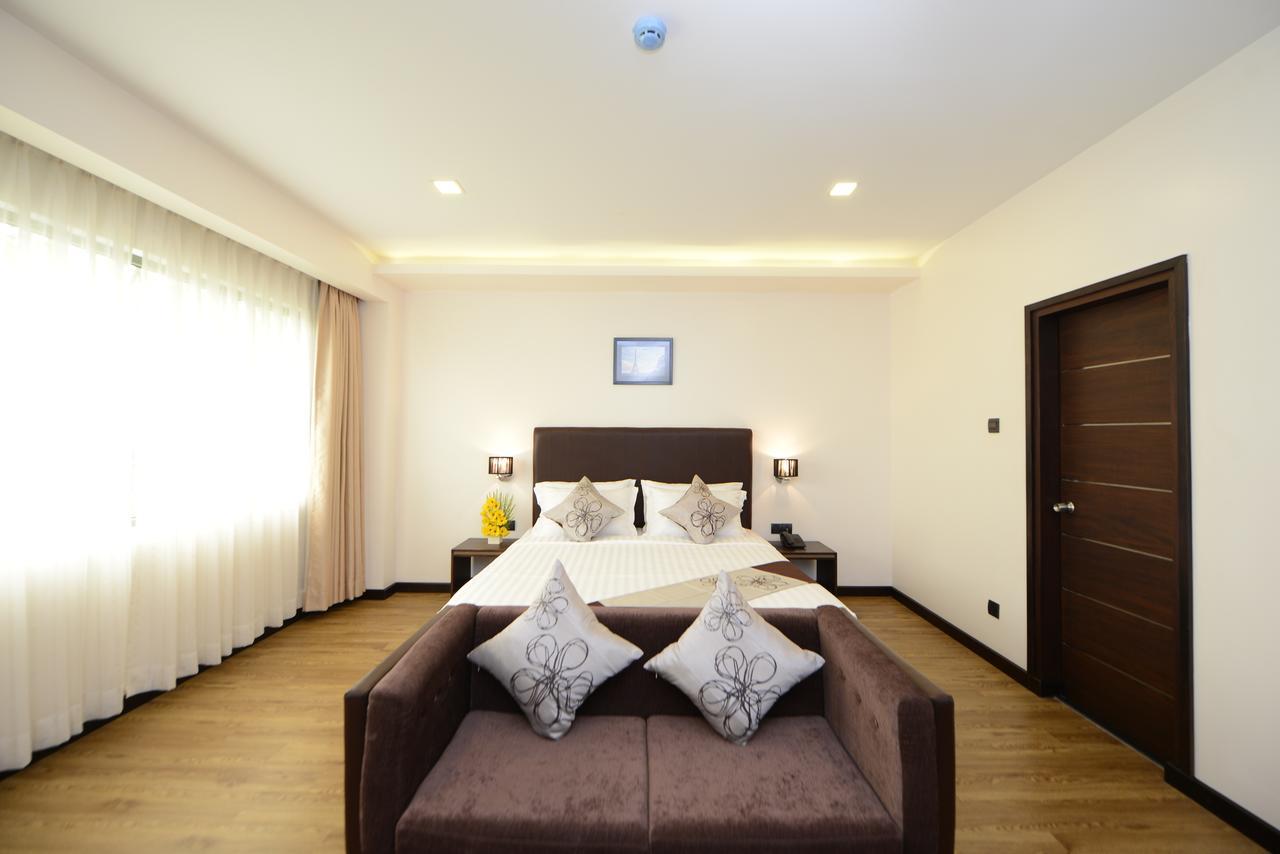 Hotel Lexus Yangon Dış mekan fotoğraf