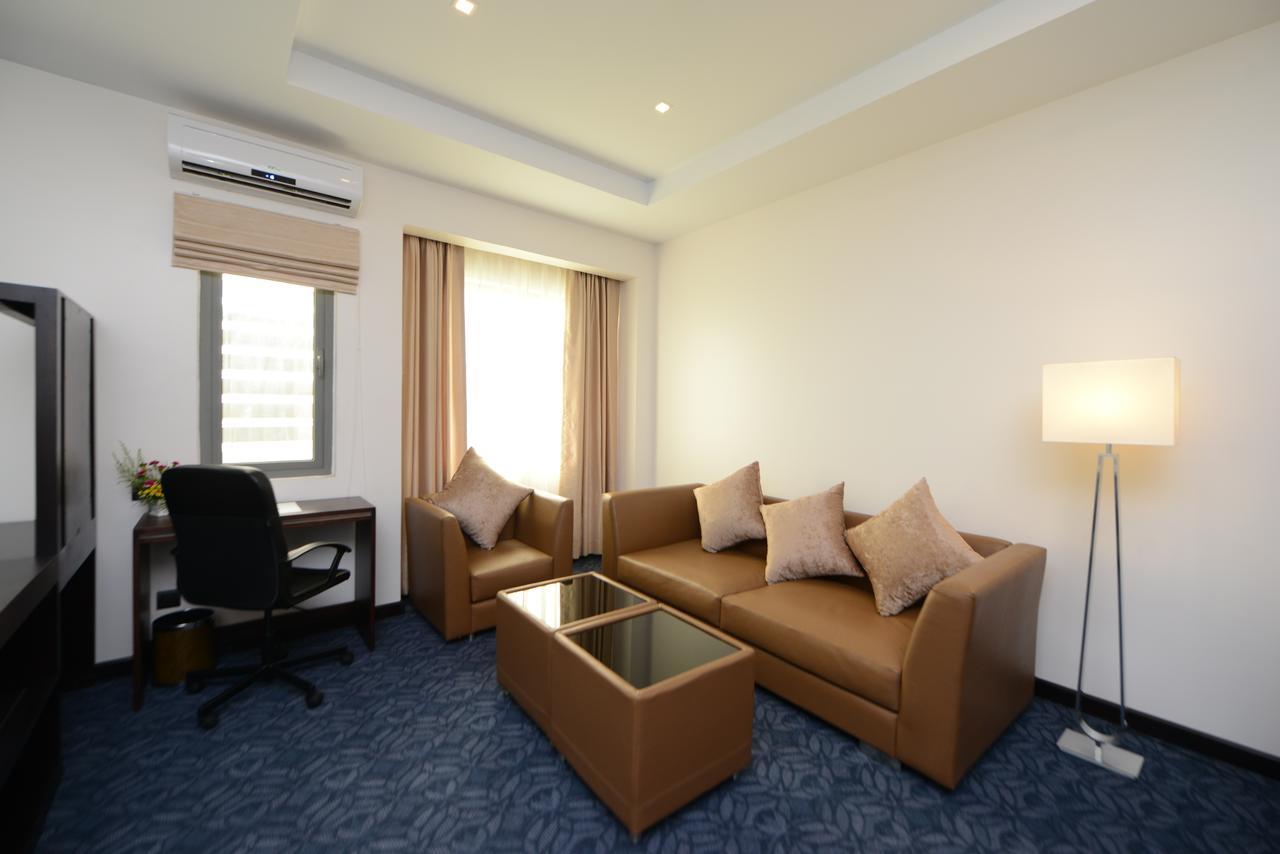 Hotel Lexus Yangon Dış mekan fotoğraf
