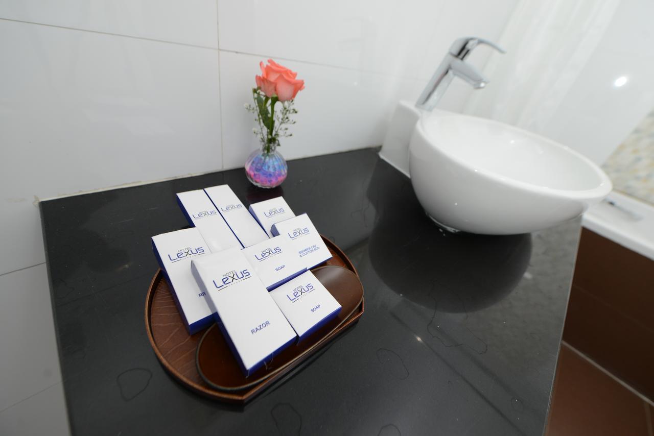 Hotel Lexus Yangon Dış mekan fotoğraf