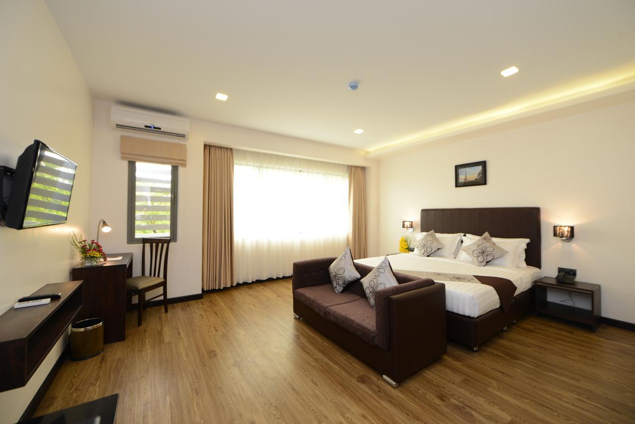 Hotel Lexus Yangon Dış mekan fotoğraf